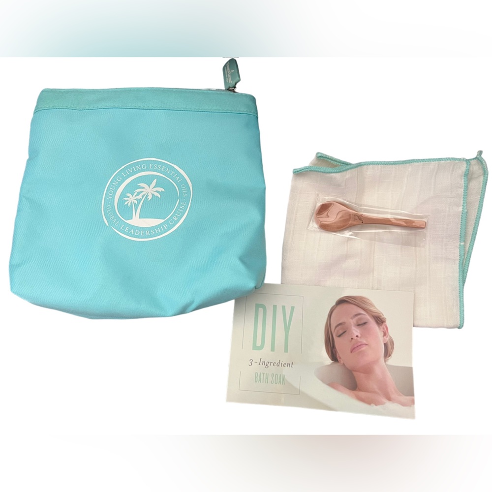 Young Living Leadership Cruise Make & Take Kit - Picture 3 of 7